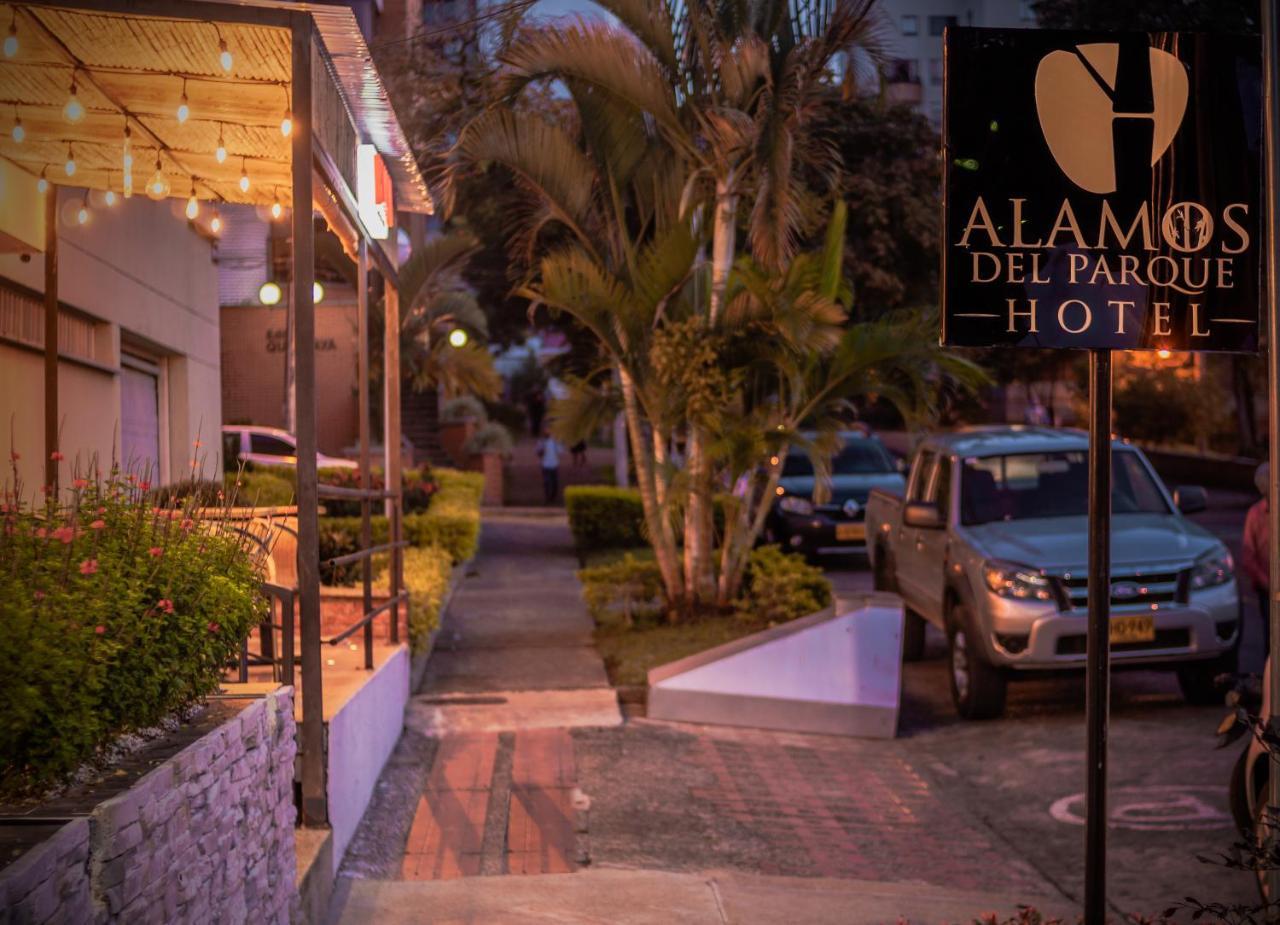 Hotel Alamos Del Parque Pereira Eksteriør billede