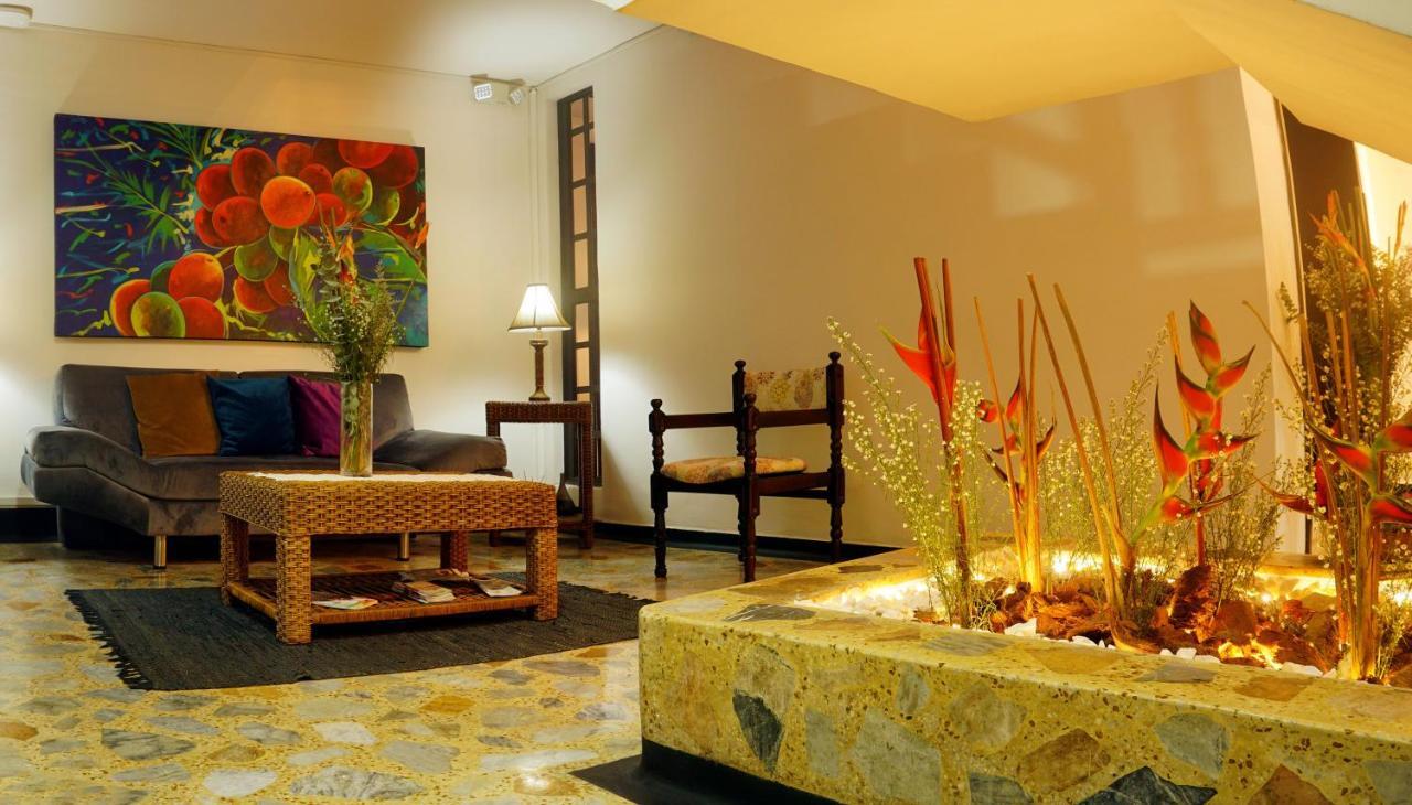Hotel Alamos Del Parque Pereira Eksteriør billede